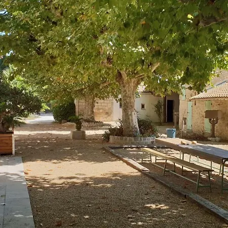 Mas Tareau Le Damier Holiday home