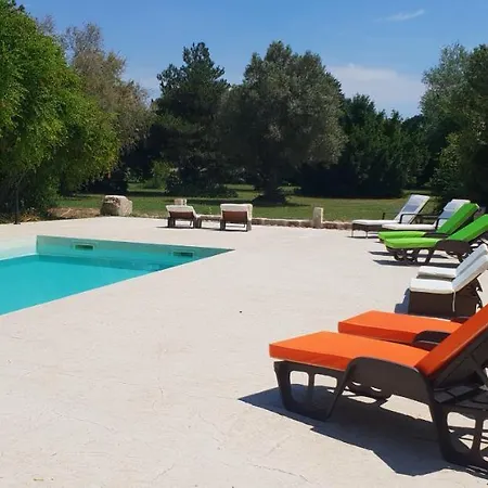 Mas Tareau Le Damier * Beaucaire (Gard)